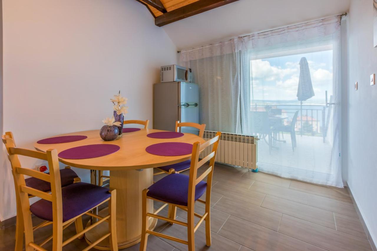 Apartmani Visnja Crikvenica Exterior foto