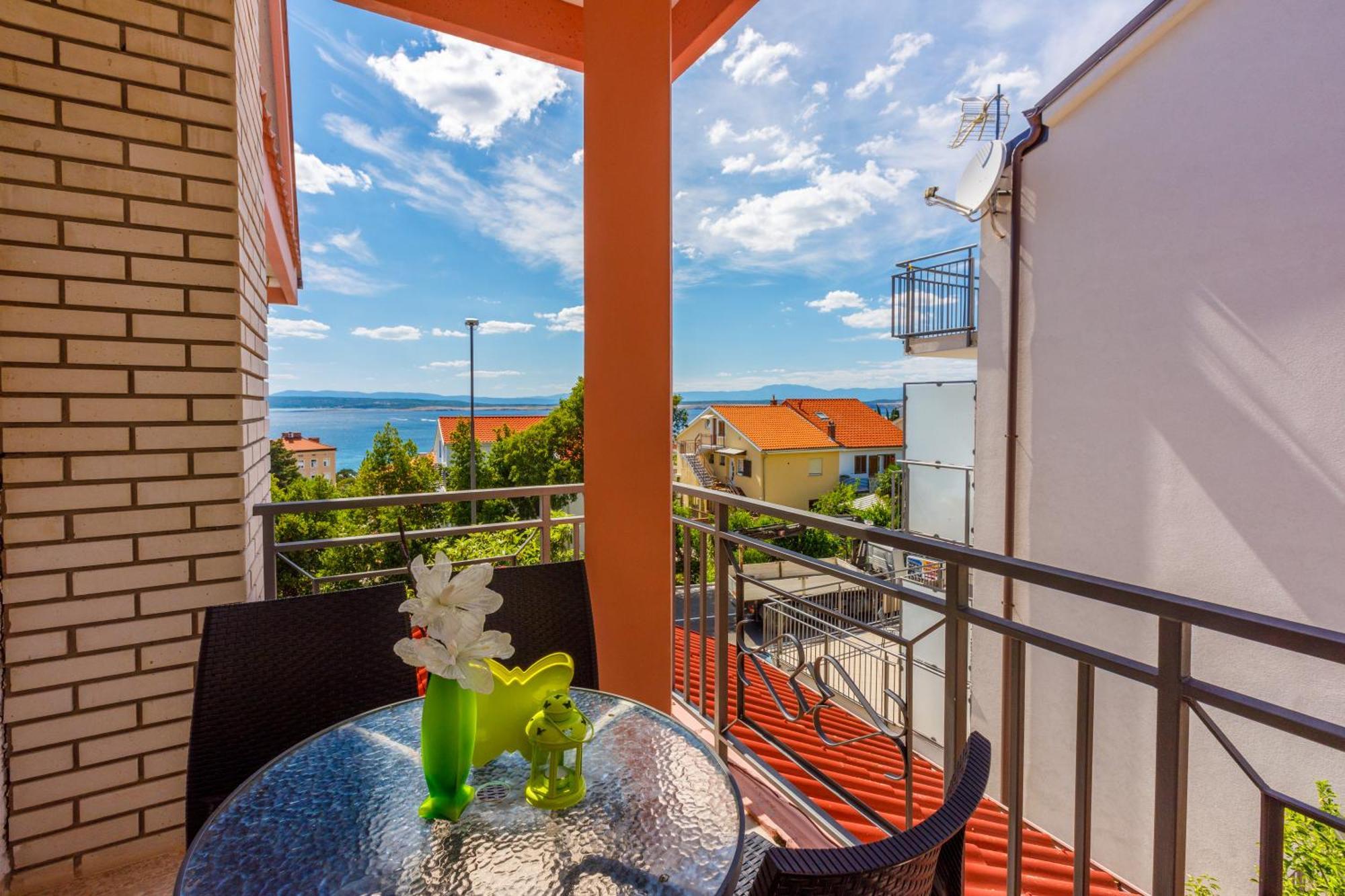 Apartmani Visnja Crikvenica Exterior foto